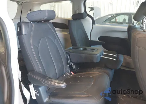 2017 Chrysler Pacifica Lx z USA, uszkodzony, nr VIN 2C4RC1CG9HR665509